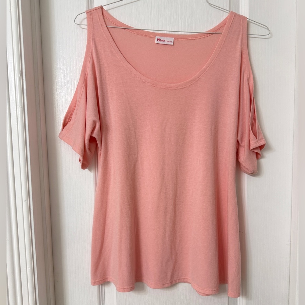 Melody pink cold shoulder blouse size M